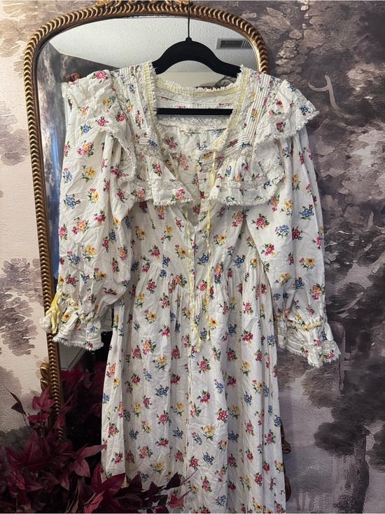 Doen Dresses & Skirts - Doen Lucretia Dress xs